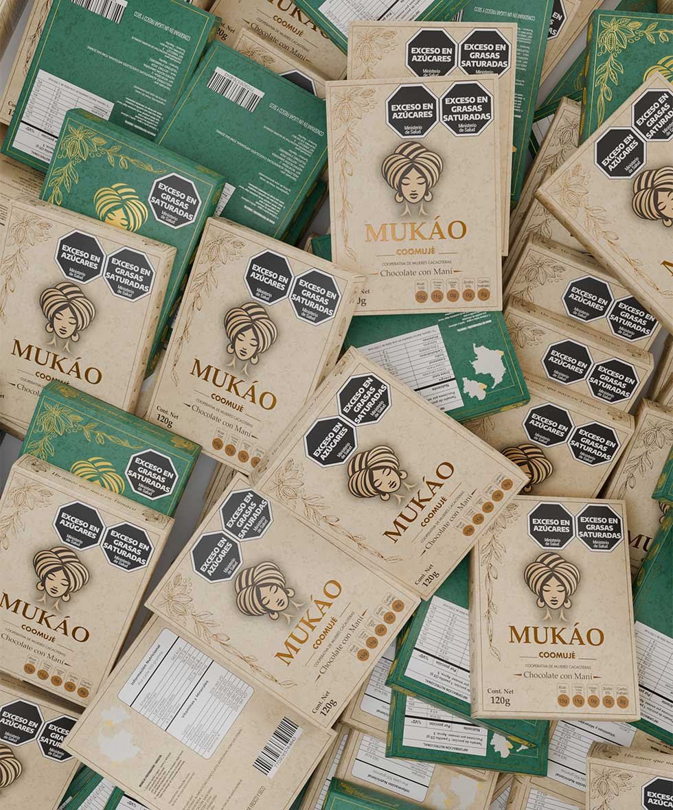 MUKÁO — detalle lateral 'Un amor que nace en Tumaco'